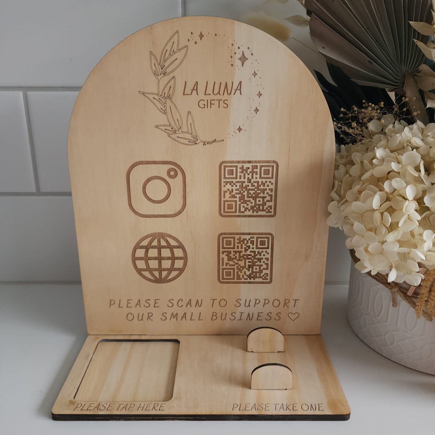 Social Media QR Stand 5