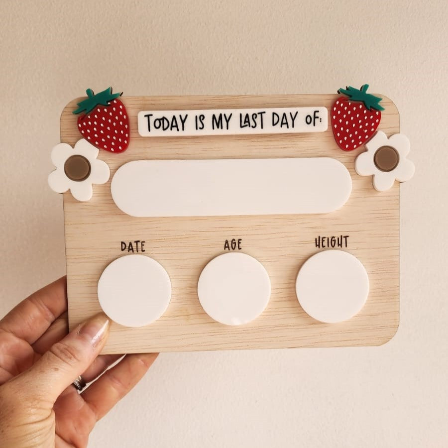 First/Last day board - Strawberry